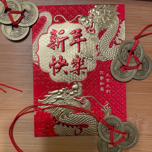Chinese Year of the Dragon Red Money Envelope 3 Feng Shui Coin Set - Picture 5 of 11